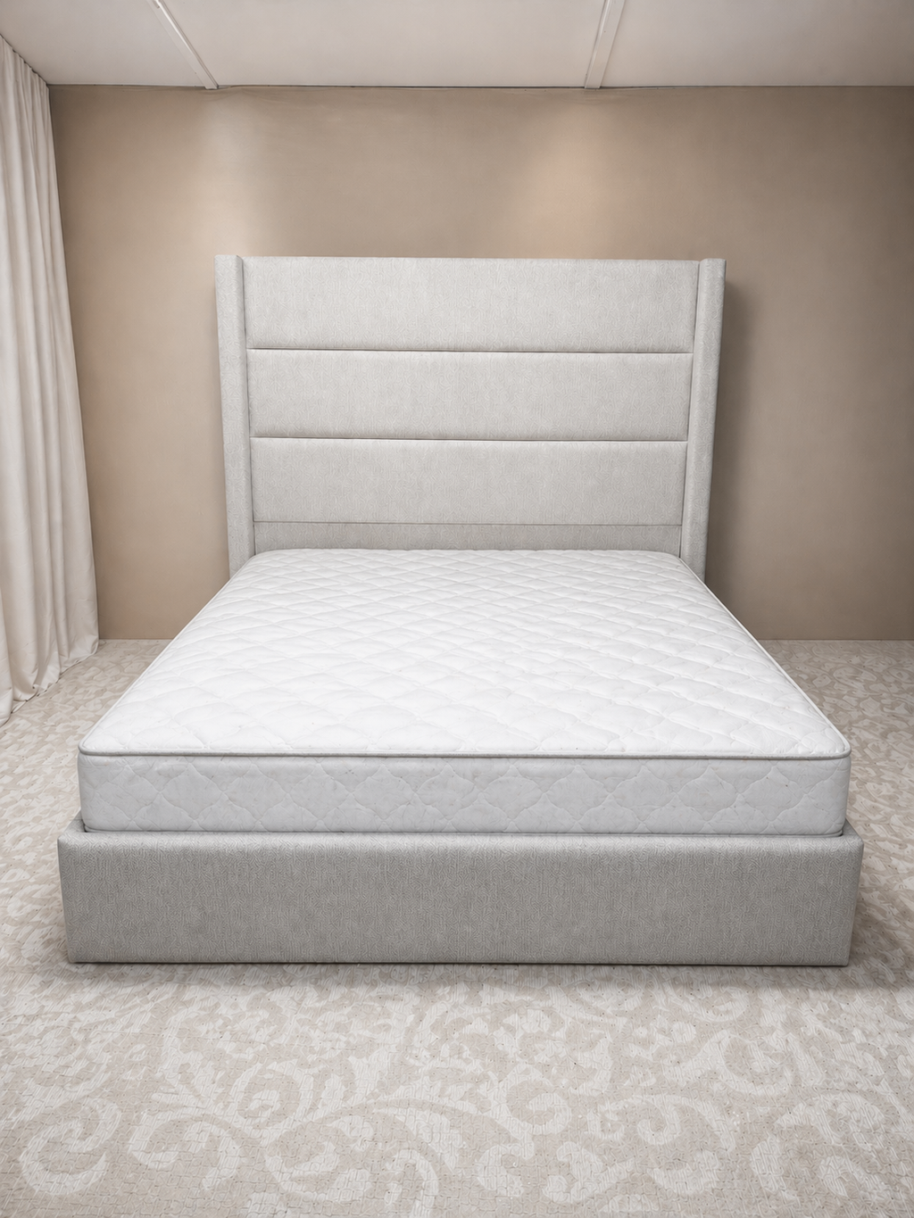 AkmaBed Velora Queen Bed – Luxury Upholstered Frame