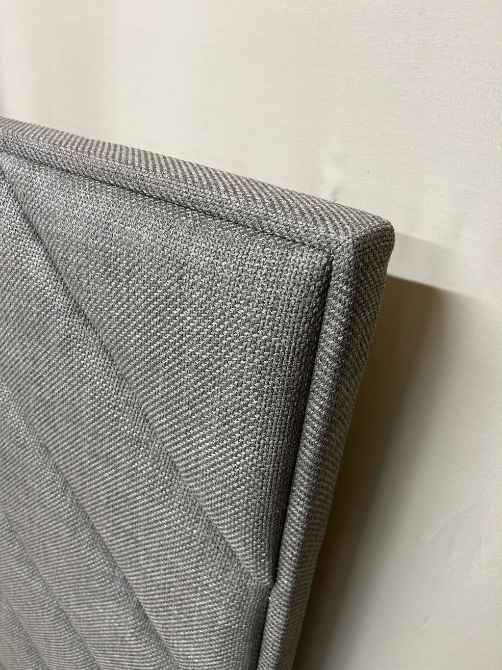 Akmabed Diagonal Panel Bed – King Size